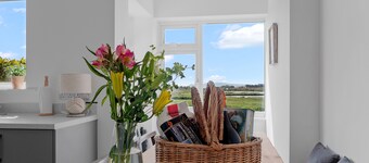 4 bed with hot tub and views over the nature reserve