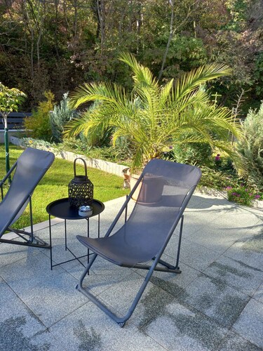 Ferienhaus familienfreundlich mit Pool und Kinderspielplatz