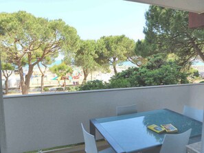 Outdoor dining - Holiday apartment mit Klimaanlage und Meerblick (Lignano Sabbiadoro)