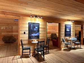 Executive lounge - Utopia Feels Botanical Glampground (Coldstream)