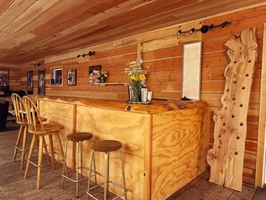 Executive lounge - Utopia Feels Botanical Glampground (Coldstream)
