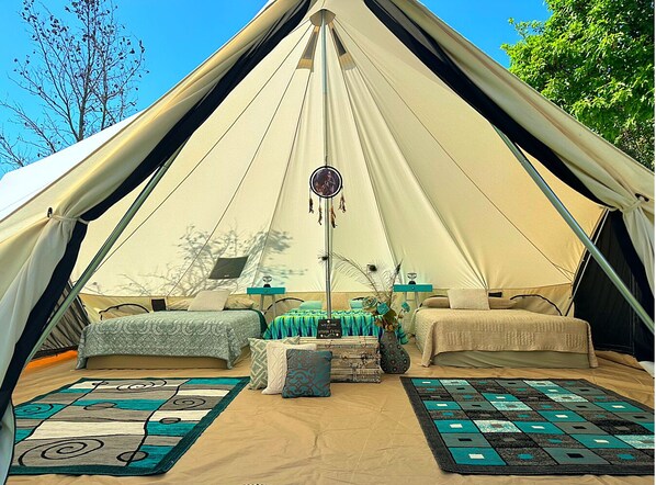 Luxury Tent - Utopia Feels Botanical Glampground (Coldstream)