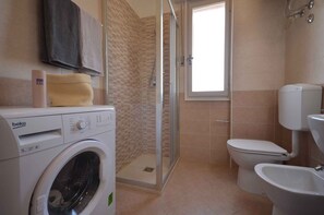 Douche, bidet