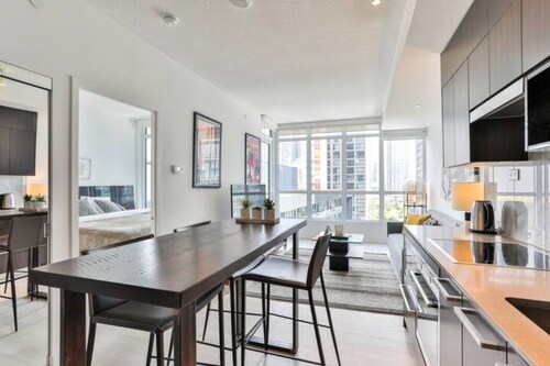 ⭐Modern Luxury King 1BD⭐ by Rogers Centre, CN Tower