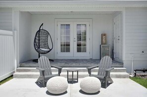 Terrace/patio - Luxury Beach Townhome | Team Joseph Ellen (Jacksonville Beach)