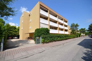 Exterior - Holiday apartment mit Klimaanlage und Balkon (Bibione)