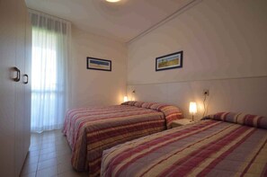 2 bedrooms