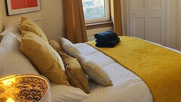3 bedrooms, iron/ironing board, travel cot, free WiFi