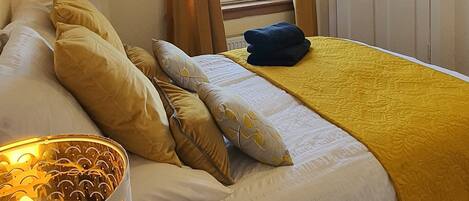 3 chambres, fer et planche à repasser, lit parapluie, Wi-Fi gratuit