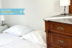 1 bedroom, bed sheets - N254 - Numana, sky-earth with a wonderful garden overlooking the sea (Numana)