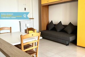 TV - N254 - Numana, sky-earth with a wonderful garden overlooking the sea (Numana)