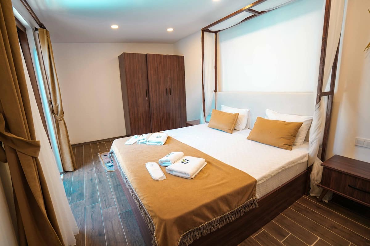 Deluxe kamer, aan het zwembad | 1 slaapkamer, gratis wifi