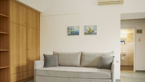 Standard Apartment, Sea View | Living area - Veneto Sea View Apartments (Hersonissos)