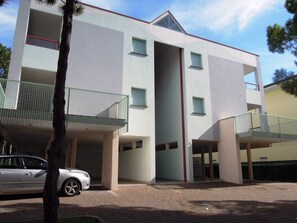 Exterior - Holiday apartment mit Klimaanlage und Balkon (Bibione)