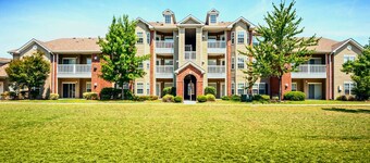 Cozy 1 bed w/ Pool, Gym, Hammock for Professionals