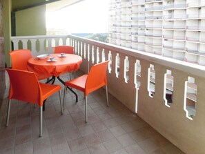Outdoor dining - Holiday apartment mit Klimaanlage und seitlicher Meerblick (Lignano Sabbiadoro)