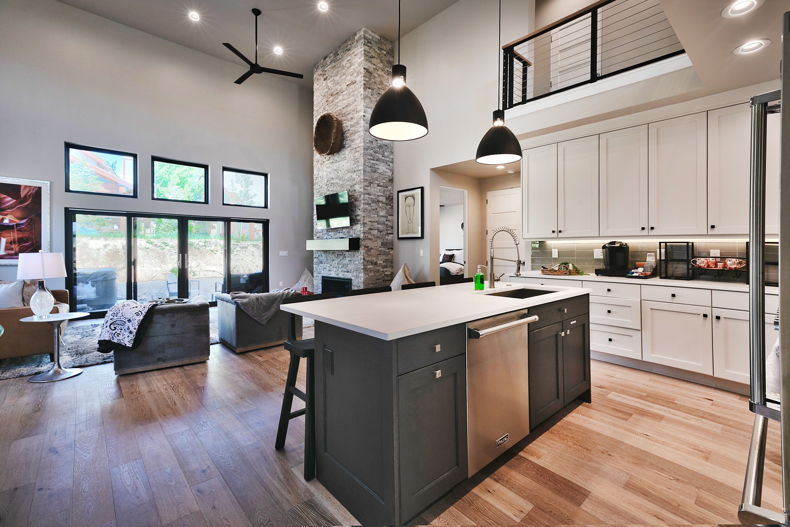 ثلاجة، ميكروويف، فرن، موقد طهي مسطح