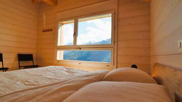 2 bedrooms, internet