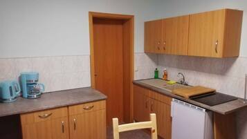 Fridge, microwave, stovetop, toaster