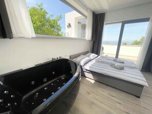 2 bedrooms, WiFi - Villa with great views and jacuzzi (Crikvenica)