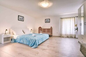 2 bedrooms, WiFi