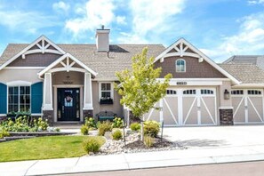 Exterior - NEW-*Mountain Views* up to 10 guests-near AF Academy (Colorado Springs)