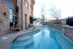 Outdoor spa tub - Silver Strike by Park City Vacations (Park City)