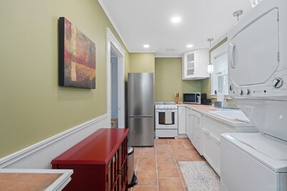 Weymouth Hill Station. Hillside cottage retreat with water views