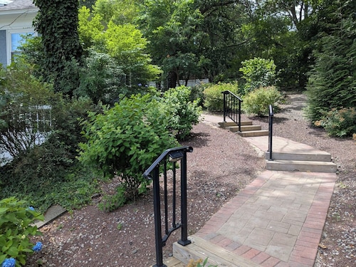 Weymouth Hill Station. Hillside cottage retreat with water views