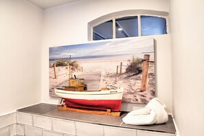 Unclassified image, 3 of 28, button