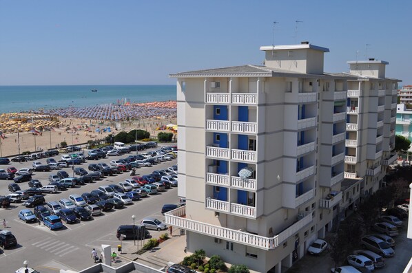 Exterior - Holiday apartment with air conditioning and balcony with sea view (Bibione)