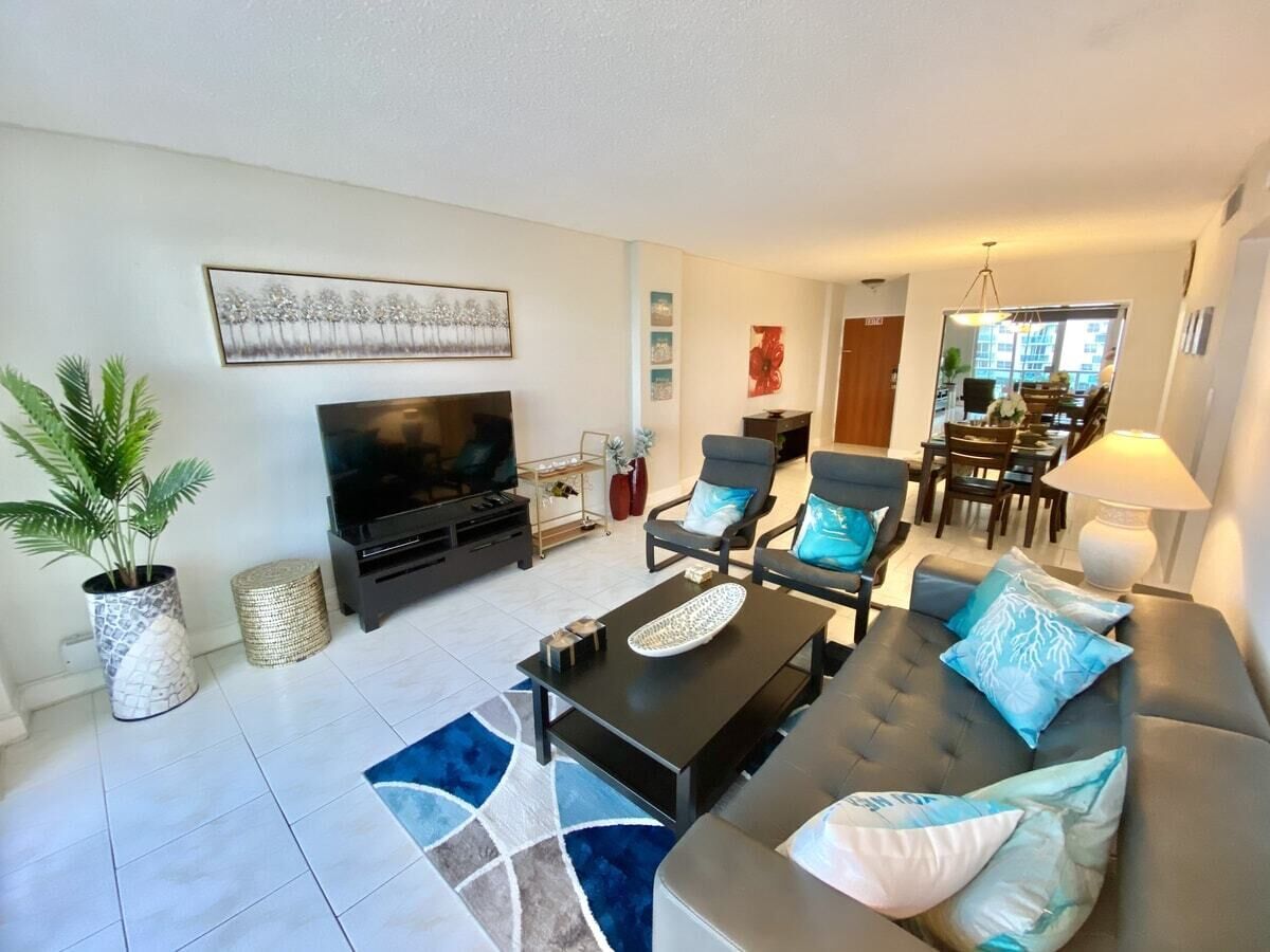 Beautiful Condo/Partial Ocean View/Tides -CS58