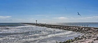 The Mark at Surfside, Apt. 3