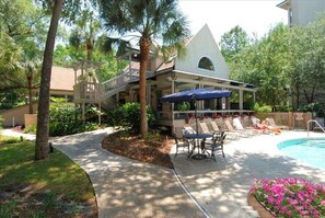 Piscina all'aperto, una piscina riscaldata