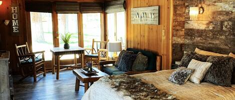 Romantische studio suite | Gratis wifi, beddengoed