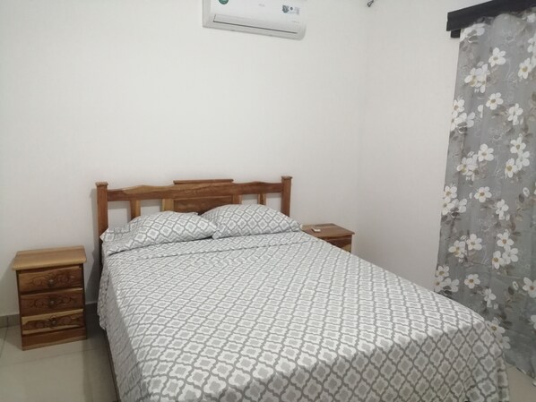 2 bedrooms, bed sheets