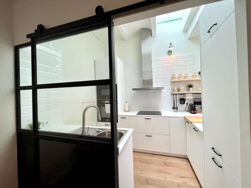 Duplex ideal families 200m beach and train