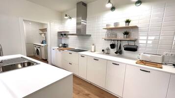 Fridge, microwave, oven, dishwasher