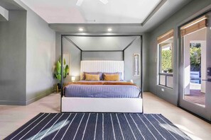 6 habitaciones, tabla de planchar con plancha, cuna de viaje y wifi