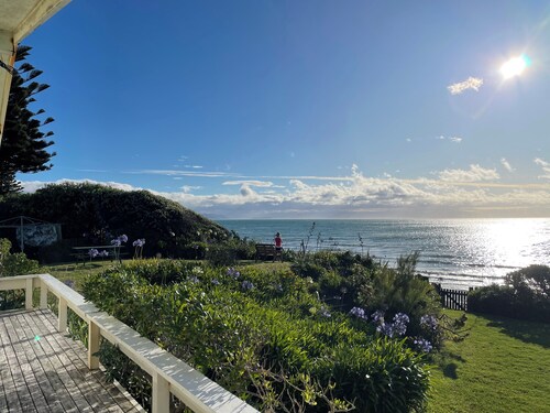 Absolute beachfront Raumati