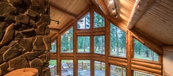Pineview Lodge
