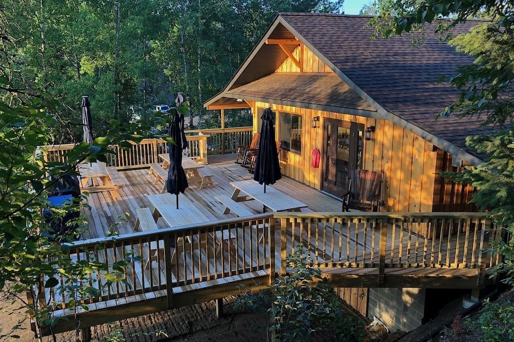 Saganaga Lodge