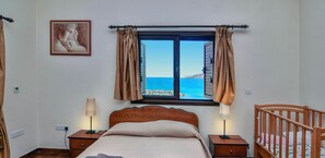 4 Schlafzimmer, Bügeleisen/Bügelbrett, Reisekinderbett, WLAN