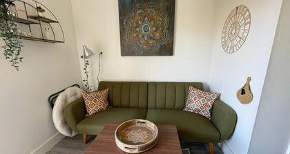 Petite and Private Little Place