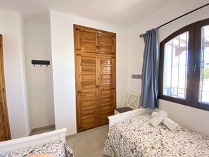 2 Schlafzimmer, Bügeleisen/Bügelbrett, kostenloses WLAN, Bettwäsche