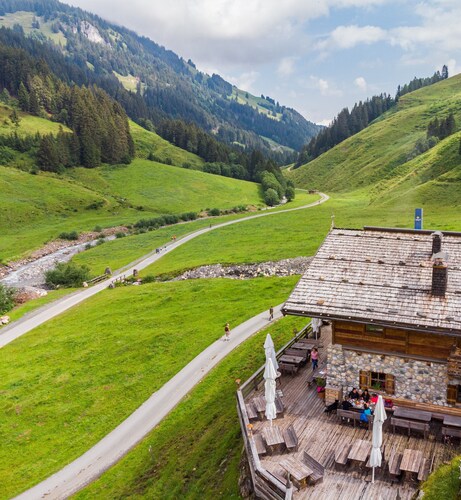 Comfortable alpine suite with gallery