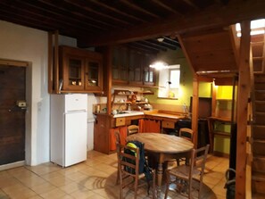 Fridge, microwave, oven, cookware/dishes/utensils