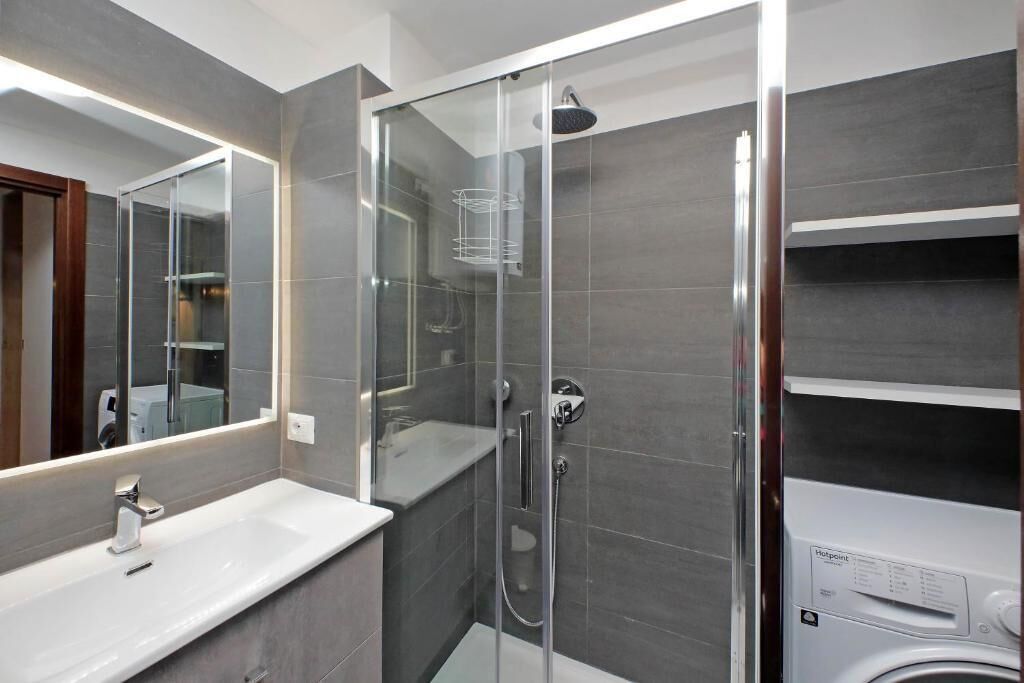 Bathtub
