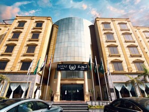 Front of property - Lotaz Hotel (Jeddah)