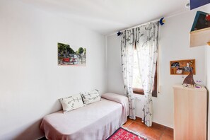 3 bedrooms, iron/ironing board - LES TEULES 5  1 1 Roses (Rosas / Roses)